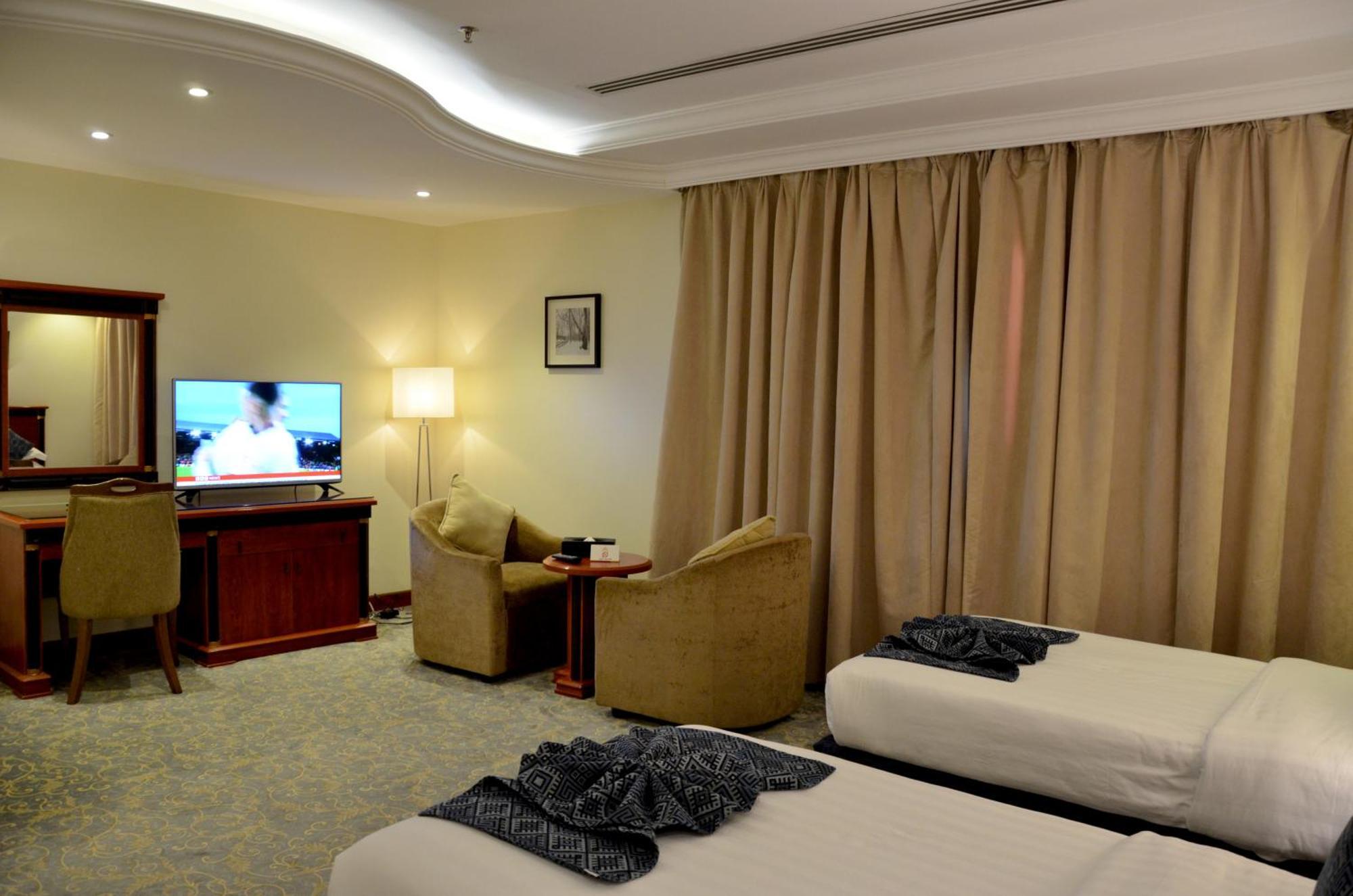 Crown Tower Hotel Jubail Bagian luar foto