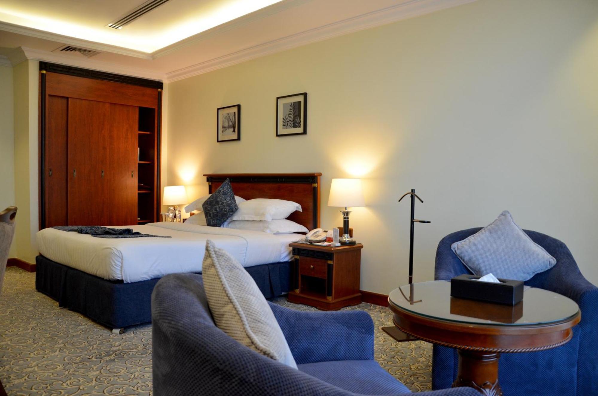 Crown Tower Hotel Jubail Bagian luar foto