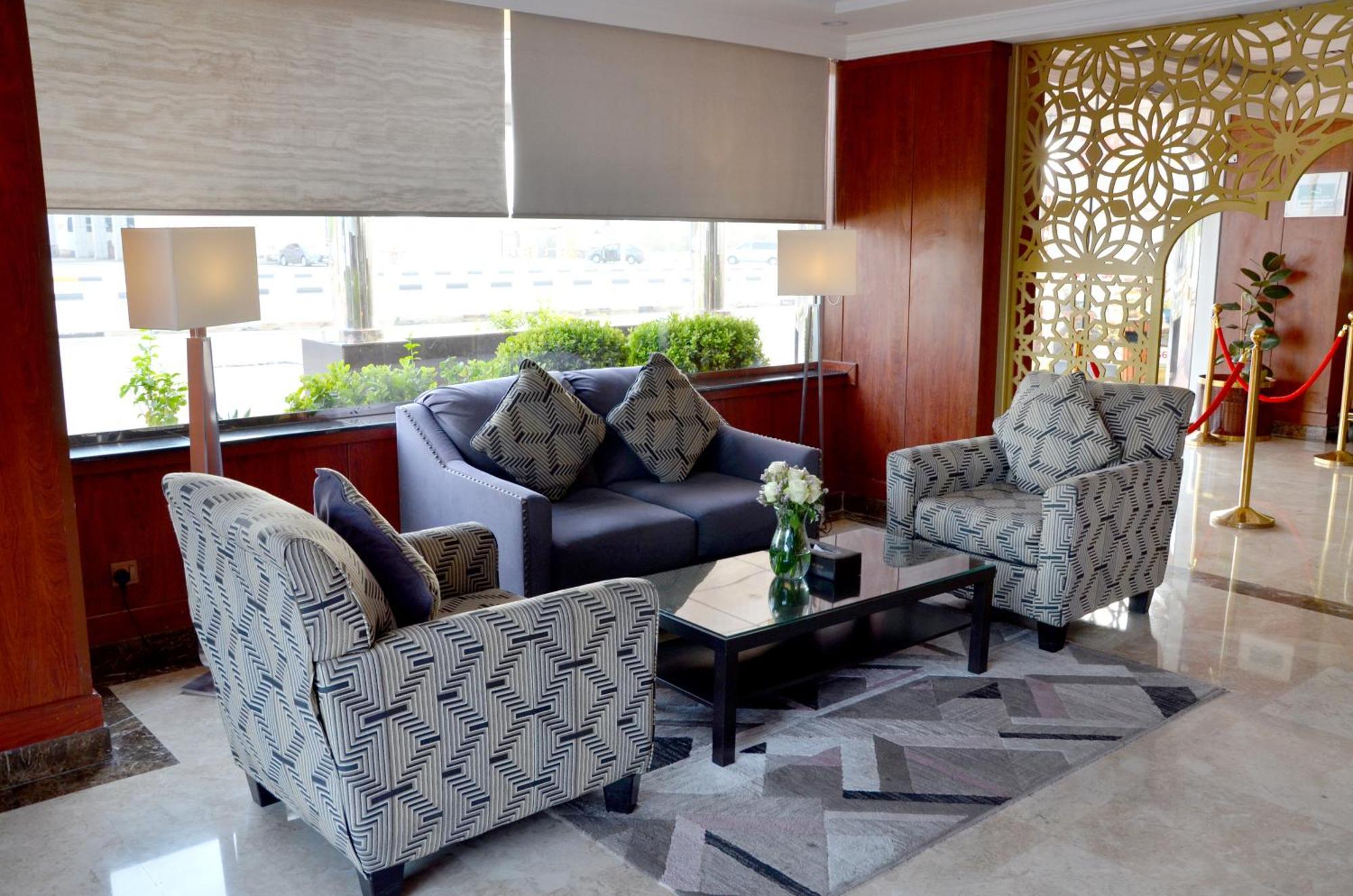 Crown Tower Hotel Jubail Bagian luar foto