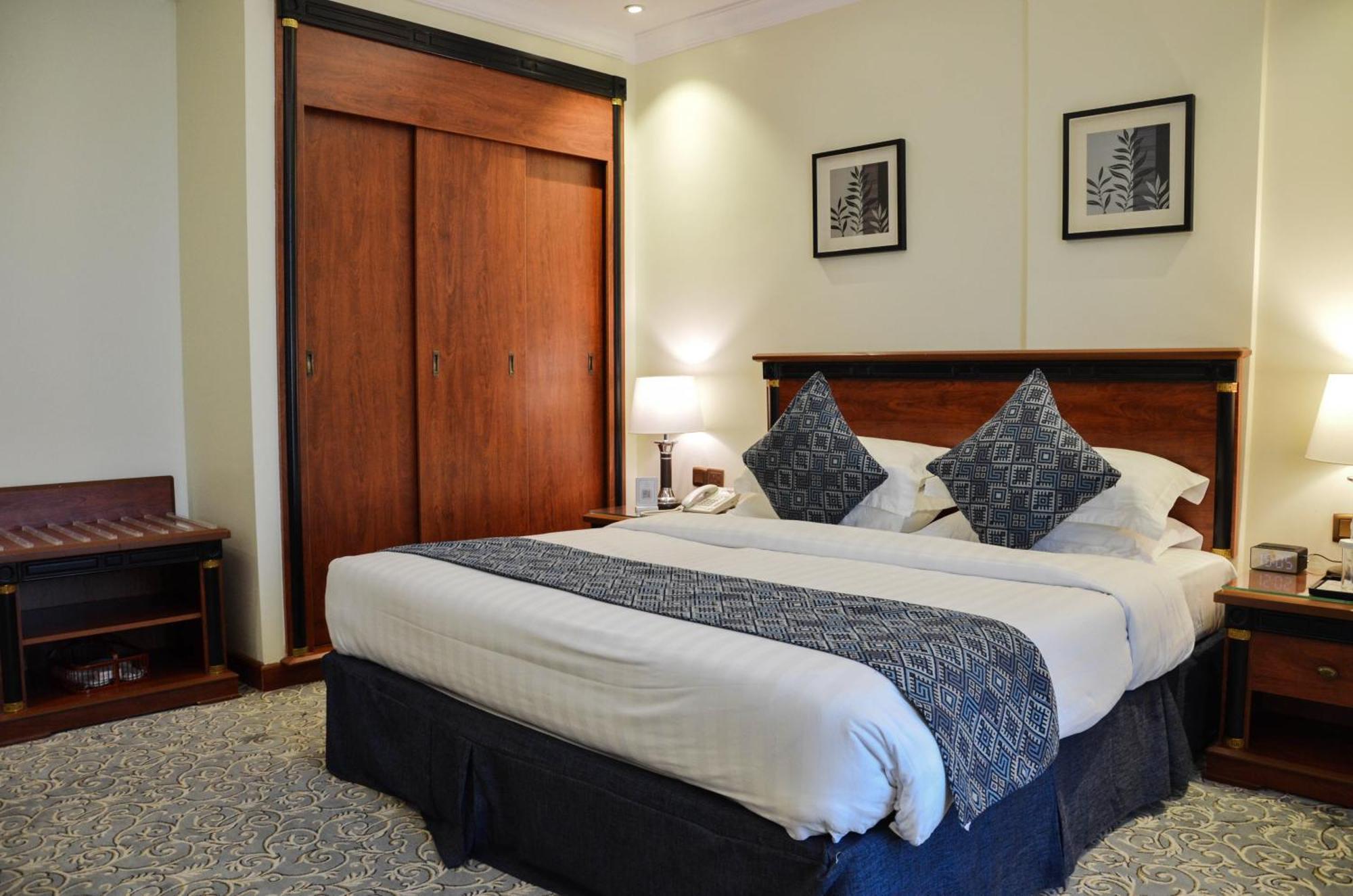 Crown Tower Hotel Jubail Bagian luar foto